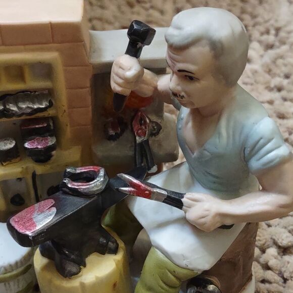 New Ceramic Blacksmith Figurine Anvil Tongs Hammer Horseshoe Fire Furnace‎ Forge - Picture 2 of 11